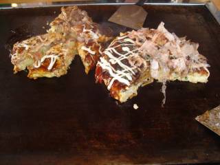 お好み焼きとモダン焼き[image/jpeg:147kB]